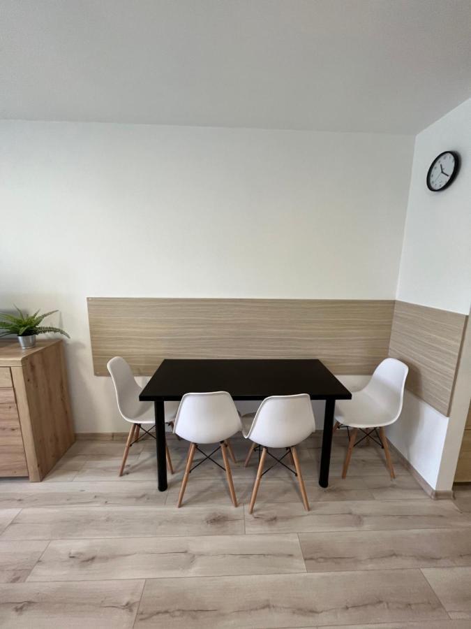 Apartman Paula 2 Podhajska Bagian luar foto